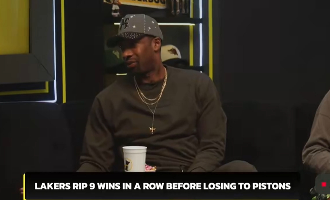 阿里纳斯：湖人赛季表现稳定却陷入《小鸡快跑